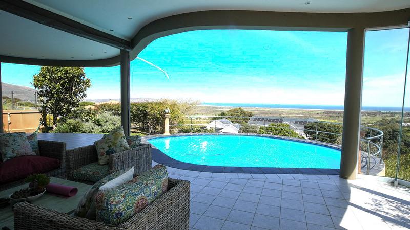 5 Bedroom Property for Sale in Crofters Valley Western Cape